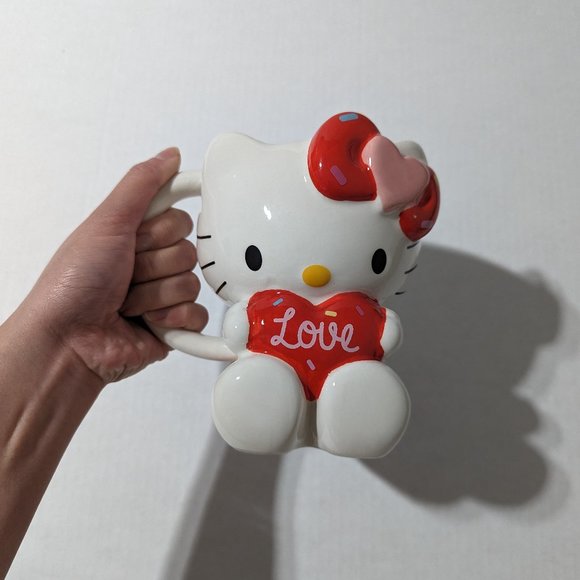 Hello Kitty Love Heart Figural Mug Sanrio 20oz Ceramic Coffee / Tea Cup - Picture 8 of 8